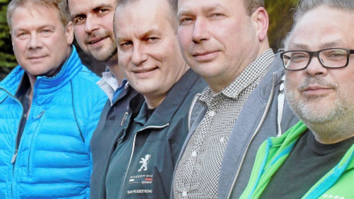 Der Vorstand des MC Eisenach mit dem Vorsitzenden Klaus Göpfert, dem Stellvertreter Stephan Golm, Verkehrsleiter Thomas Schlagenhoff, Schatzmeister Alexander Bader, Sportleiter Ronny Baumbach sowie dem Pressebeauftragter Tino Freytag (von links) hat sich entschlossen, die Rallye Wartburg für dieses Jahr abzusagen.Foto: Norman Meißner