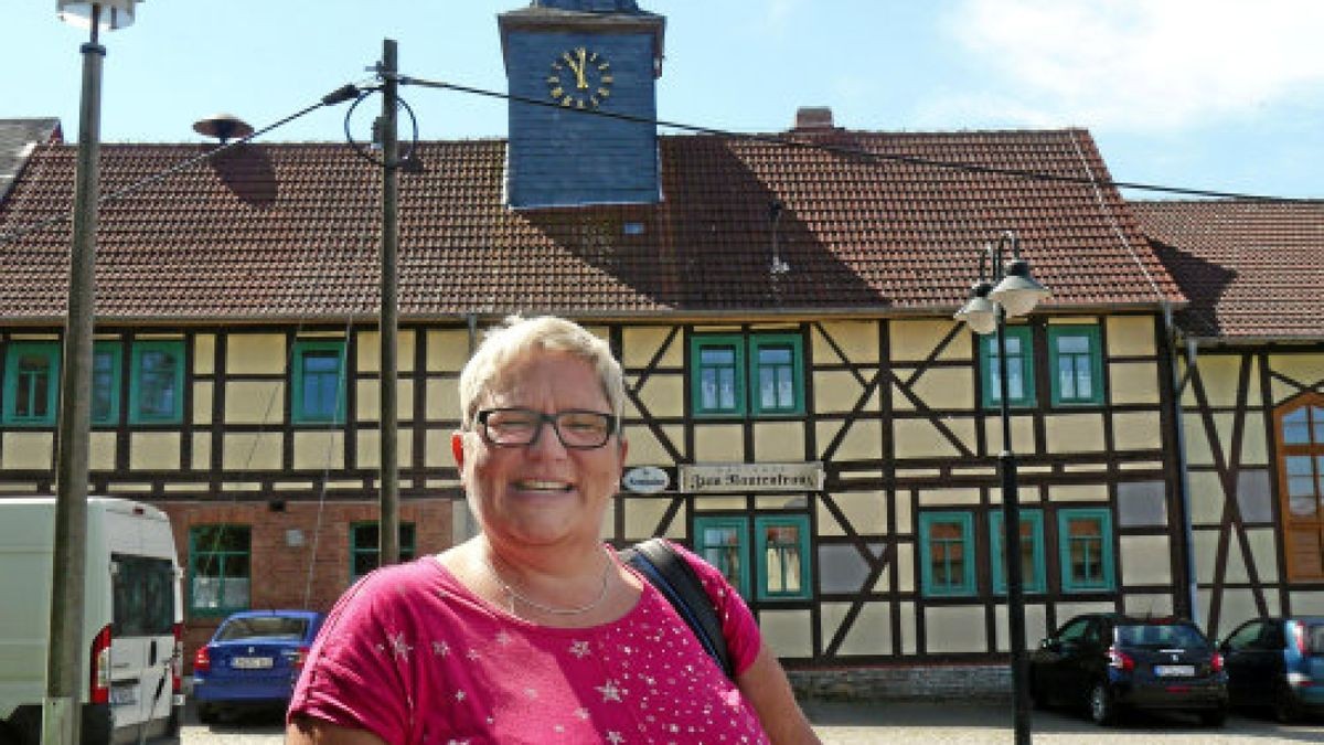 Estella Ehrich-Schmöller ist Dorfkümmerin in sechs Orten der Seltenregion im Unstrut-Hainich-Kreis.Foto: Elena Rauch