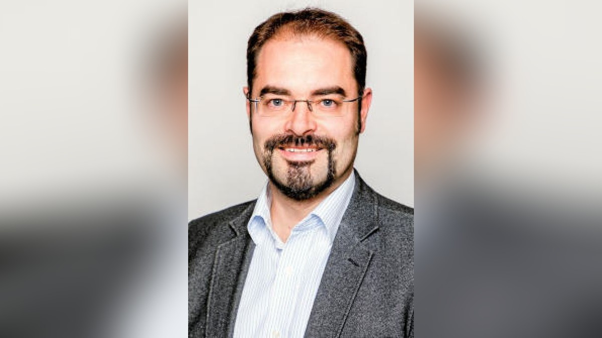 Jens Schmidt, Alter: 41, Partei: CDU, Beruf: Diplom-Ingenieur, Stimmen: 329 