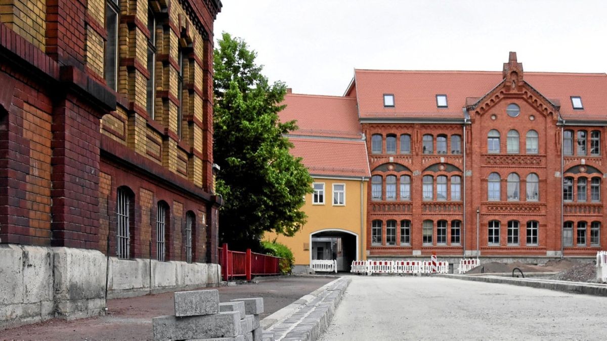 Der Martinskirchplatz wird momentan saniert.