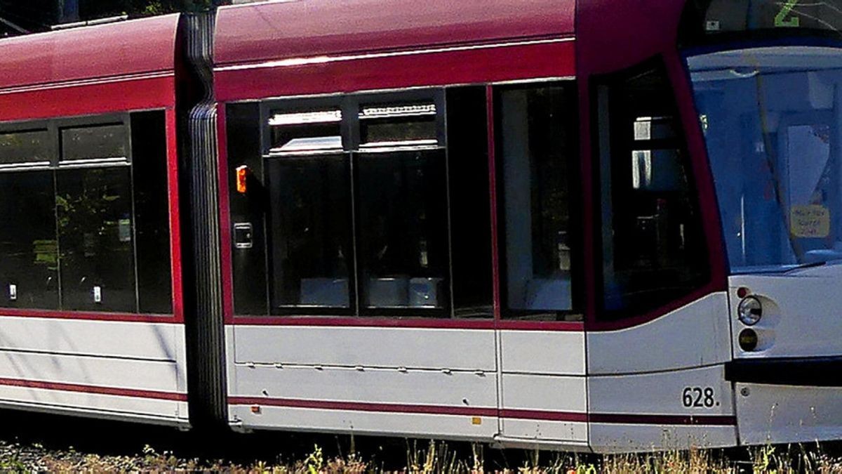 In einer Straßenbahn in Erfurt kam es am Freitag zu einer Auseinandersetzung mit zwei Verletzten. Archivfoto: Christiane Fischer