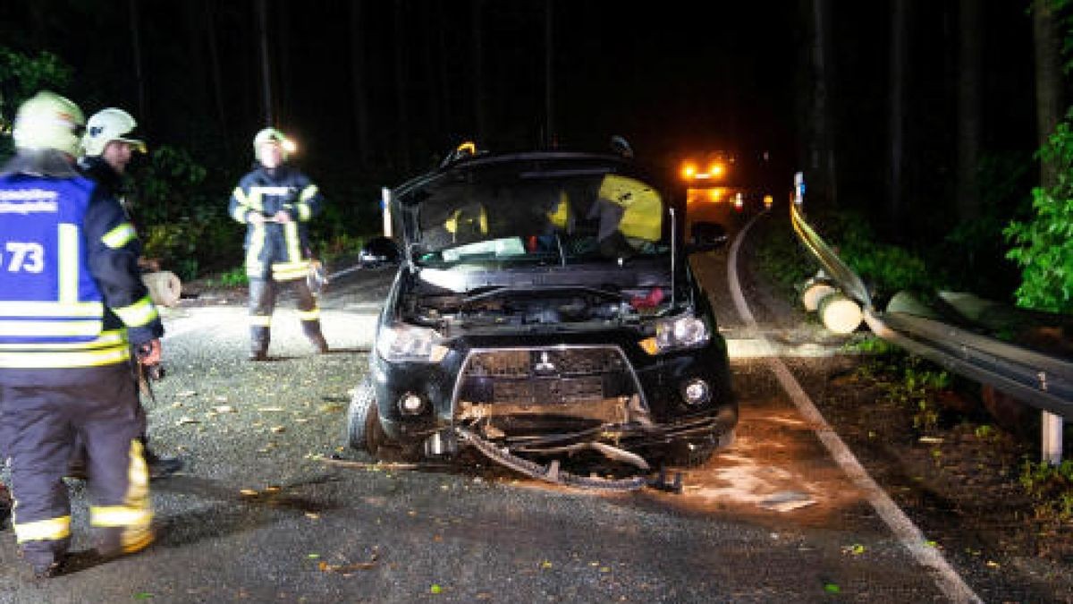 Ausgelöst durch die zum Teil starken Gewitter, kamen die Feuerwehren in Thüringen in der vergangenen Nacht zu zahlreichen Einsätzen. Foto: News5/Schuchardt