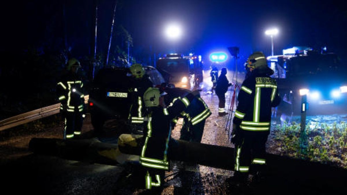 Ausgelöst durch die zum Teil starken Gewitter, kamen die Feuerwehren in Thüringen in der vergangenen Nacht zu zahlreichen Einsätzen. Foto: News5/Schuchardt