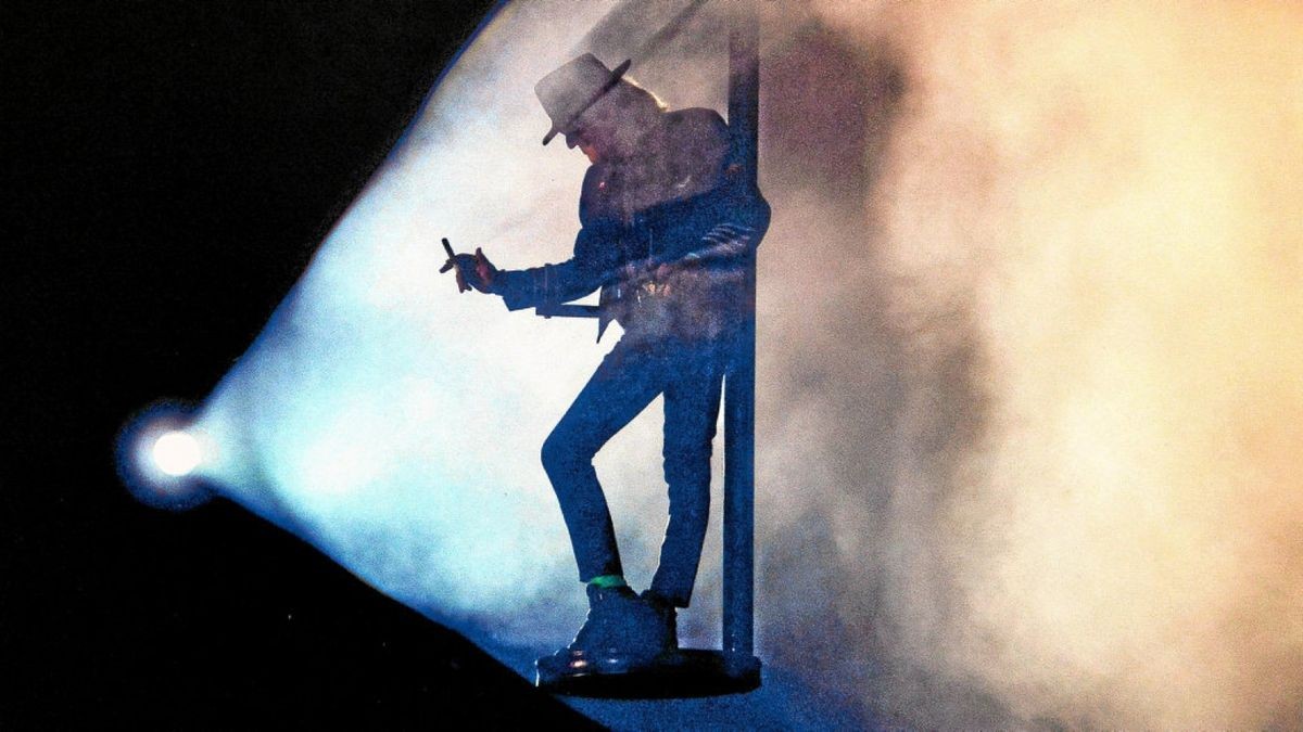 Udo Lindenberg lässt sich ja gern als der Panikrocker Deutschlands feiern. Am Freitag und Samstag gibt er mit seiner Band Konzerte in der Erfurter Messehalle. Archivfoto: Peter Michaelis