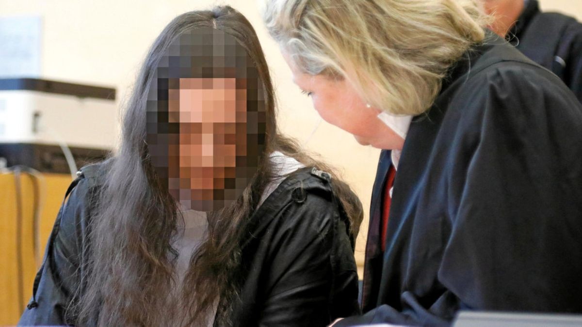 Im Prozess wegen Menschenhandels und sexuellem Missbrauchs stehen am Landgericht Meiningen die 39-jährige Andrea Barbara sowie ihr 45-jähriger Ehemann Patrick M. vor Gericht.  