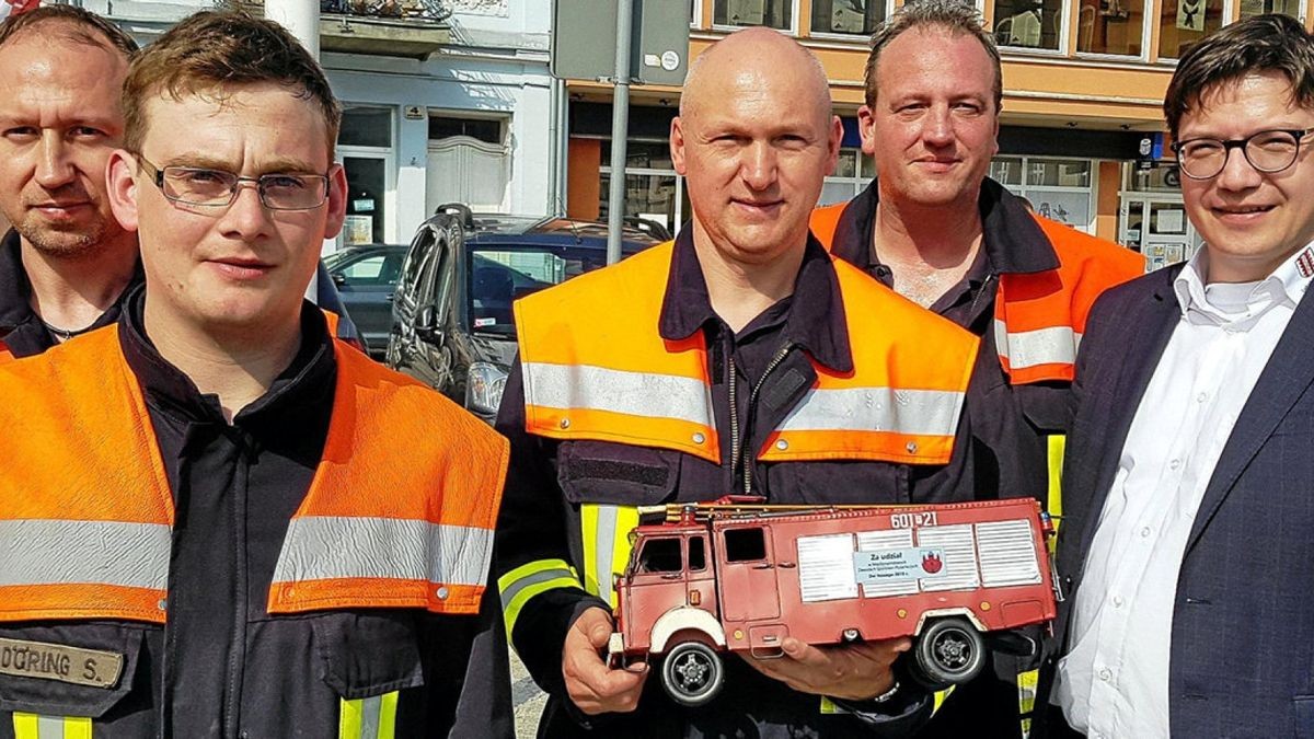 Vier Kameraden der Freiwilligen Feuerwehr Birkungen und Ortsteilbürgermeister Michael Apel besuchten die nordpolnische Partnerstadt Nowe.