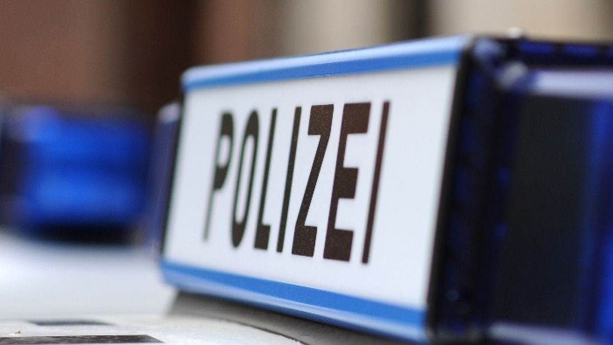 Die Polizei hat Ermittlungen gegen die 69-jährige mutmaßliche Unfallverursacherin eingeleitet.