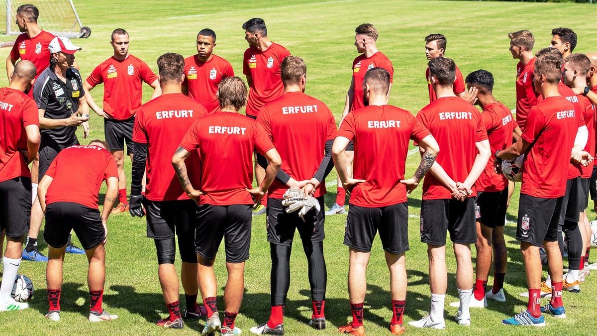 Erst Mitte des Monats begann das Training der neuen RWE-Mannschaft.