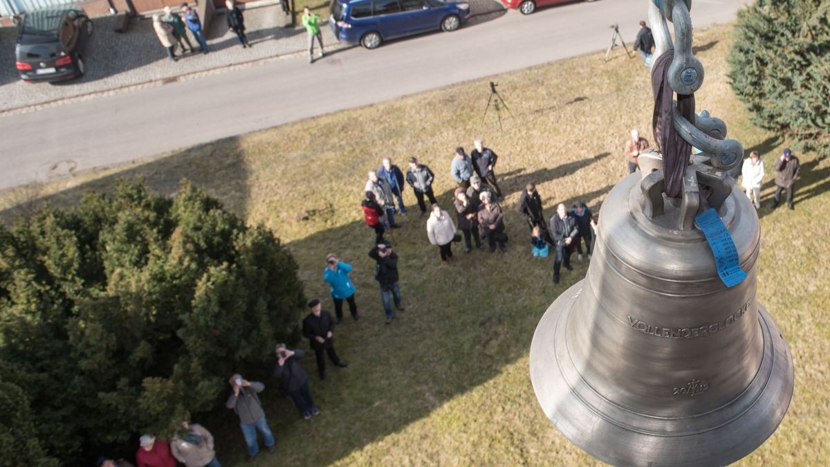 Die Glocke der Bergkirche in Tambach-Dietharz soll wieder abgehängt und durch eine andere ersetzt werden.