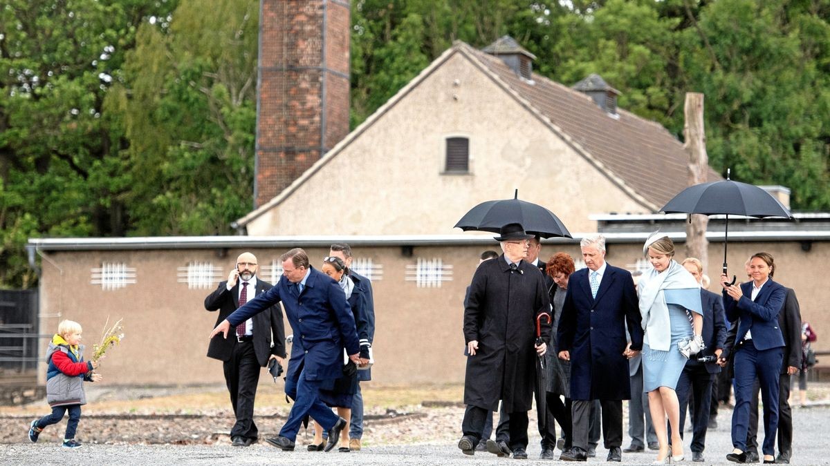 Gemeinsam mit Ministerpräsident Bodo Ramelow (Linke) und seiner Frau Germana Alberti vom Hofe besichtige man Schloss Friedenstein in Gotha, die Gedenkstätte Buchenwald und das Bauhaus-Museum sowie das Neue Museum in Weimar.