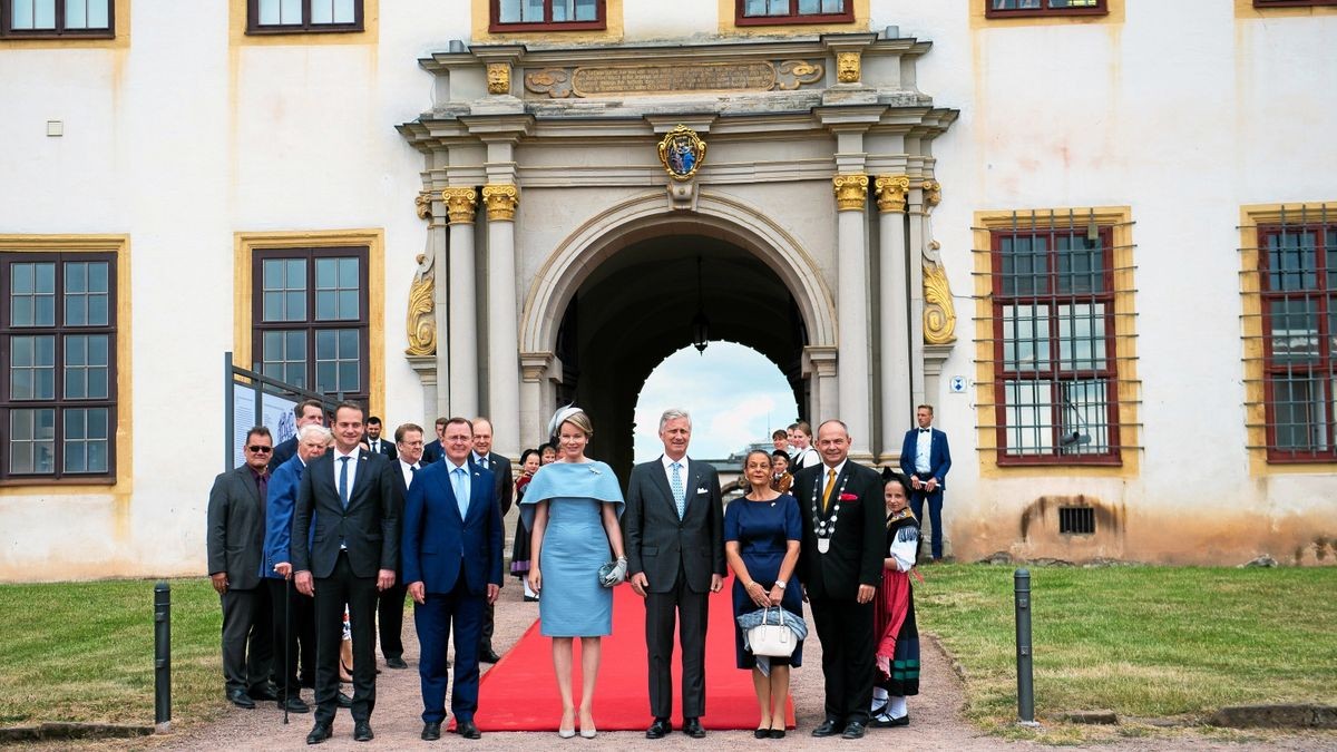 Gemeinsam mit Ministerpräsident Bodo Ramelow (Linke) und seiner Frau Germana Alberti vom Hofe besichtige man Schloss Friedenstein in Gotha, die Gedenkstätte Buchenwald und das Bauhaus-Museum sowie das Neue Museum in Weimar.