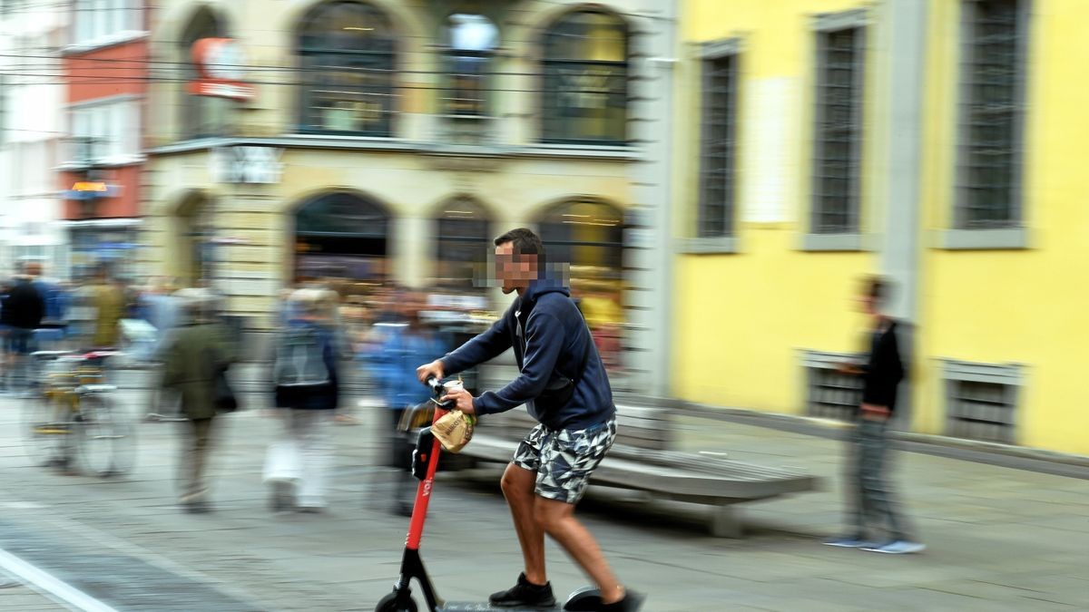 Elektroroller, wie hier auf dem Erfurter Anger