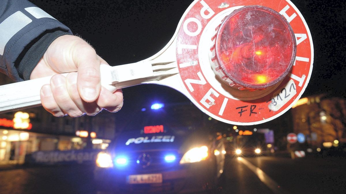 Die Polizei stellte die beiden am heutigen Morgen bei einer Verkehrskontrolle in Erfurt.