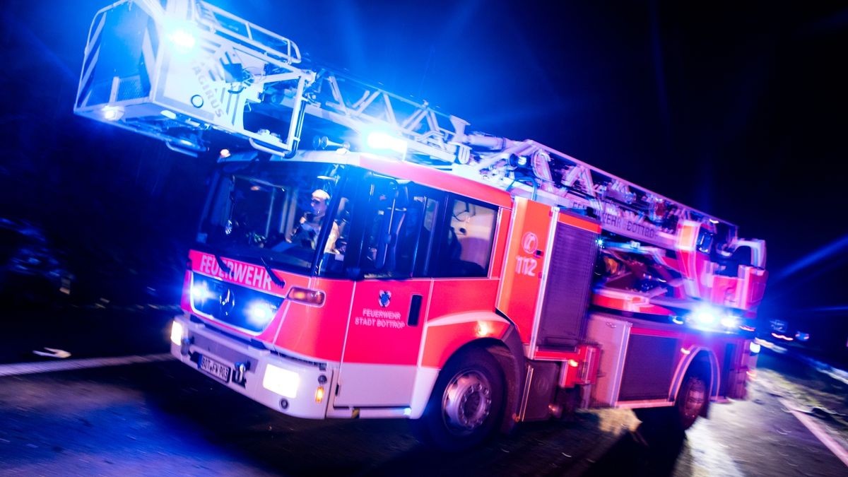 Die Feuerwehr in Leinefelde wurde am frühen Samstagmorgen alarmiert. (Symbolfoto)