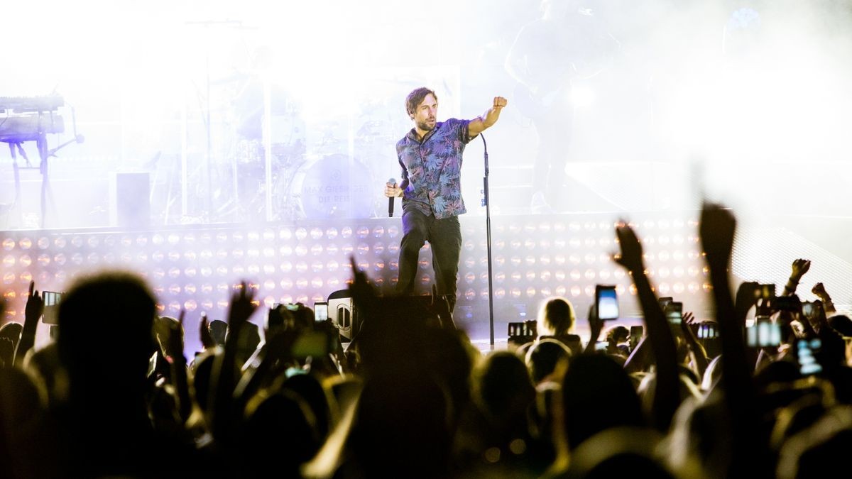 Max Giesinger verzauberte die Besucher im Nordhäuser Gehege und sorgte für ein unvergessliches Konzert. Foto: Christoph Keil