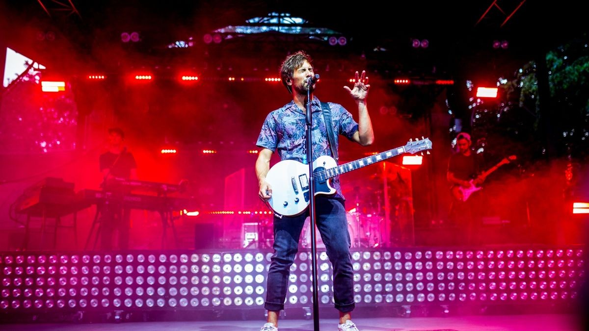 Max Giesinger verzauberte die Besucher im Nordhäuser Gehege und sorgte für ein unvergessliches Konzert. Foto: Christoph Keil