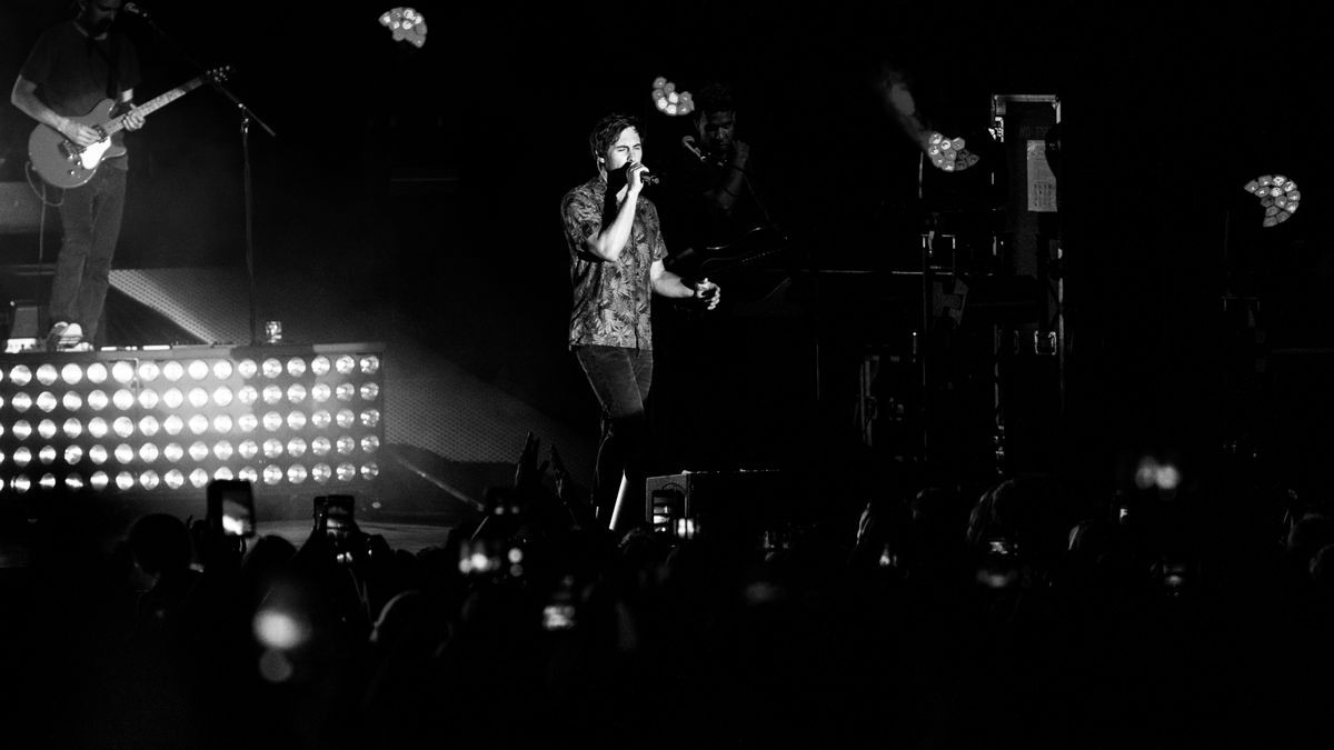 Max Giesinger verzauberte die Besucher im Nordhäuser Gehege und sorgte für ein unvergessliches Konzert. Foto: Christoph Keil