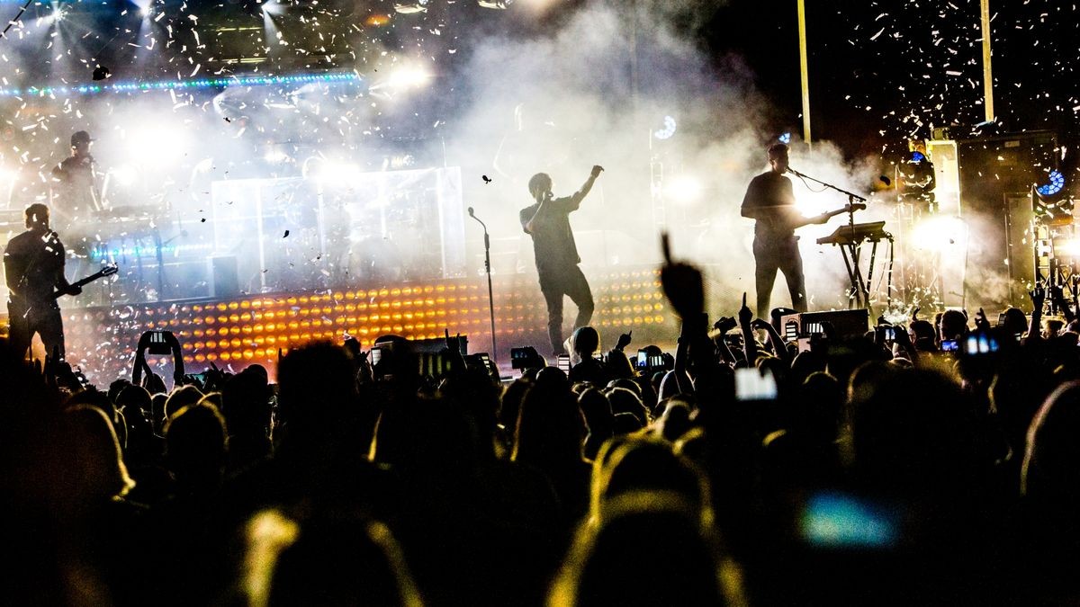 Max Giesinger verzauberte die Besucher im Nordhäuser Gehege und sorgte für ein unvergessliches Konzert. Foto: Christoph Keil