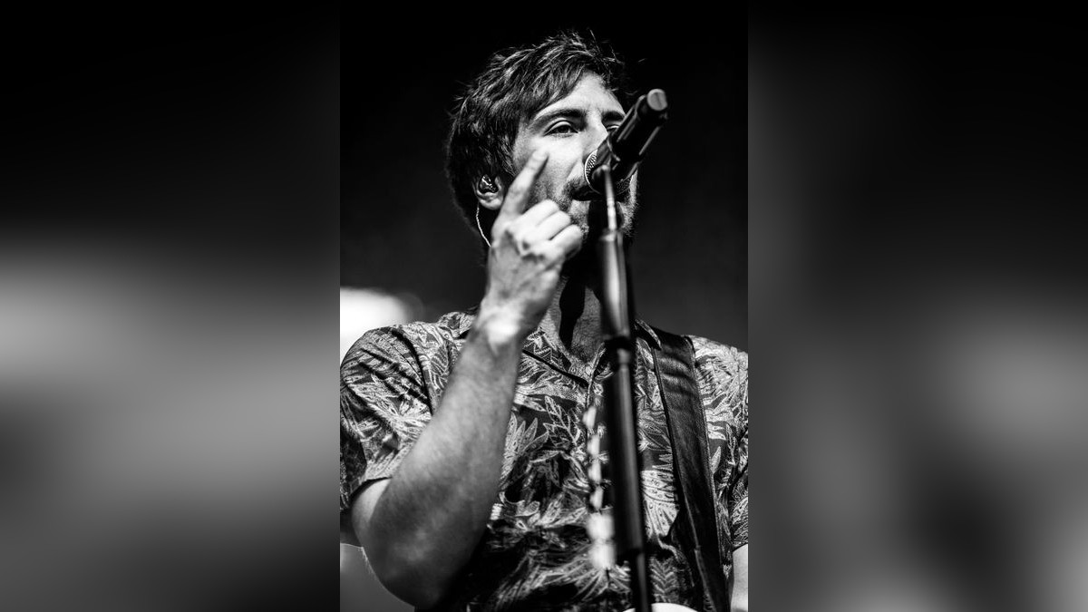 Max Giesinger verzauberte die Besucher im Nordhäuser Gehege und sorgte für ein unvergessliches Konzert. Foto: Christoph Keil