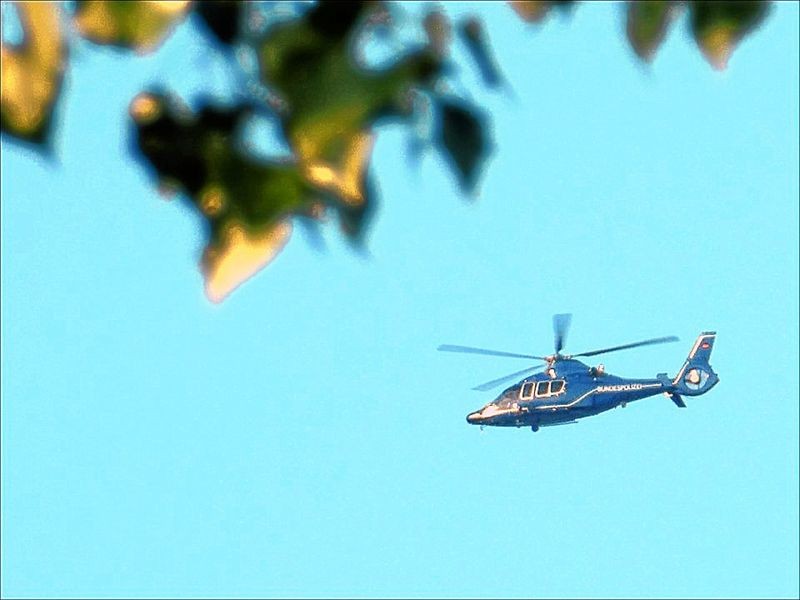 Hubschrauber kreist über Gera