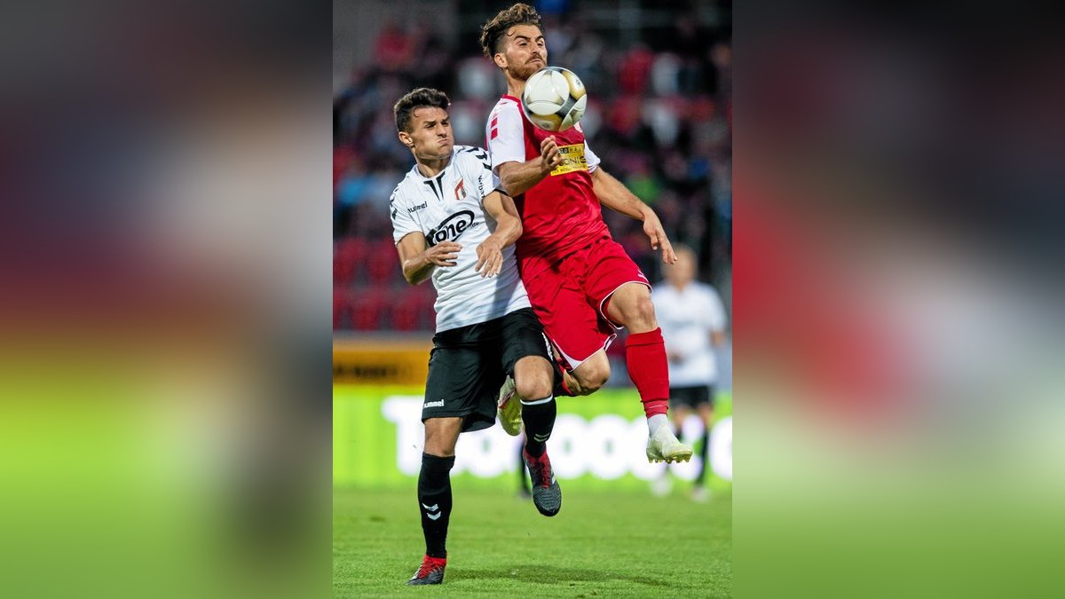 Der FC Rot-Weiß Erfurt hat am Mittwochabend sein Heimspiel in der Regionalliga gegen den ZFC Meuselwitz mit 1:2 verloren.