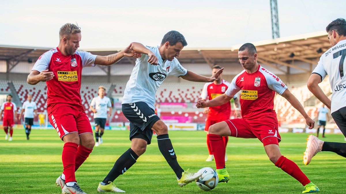 Der FC Rot-Weiß Erfurt hat am Mittwochabend sein Heimspiel in der Regionalliga gegen den ZFC Meuselwitz mit 1:2 verloren.