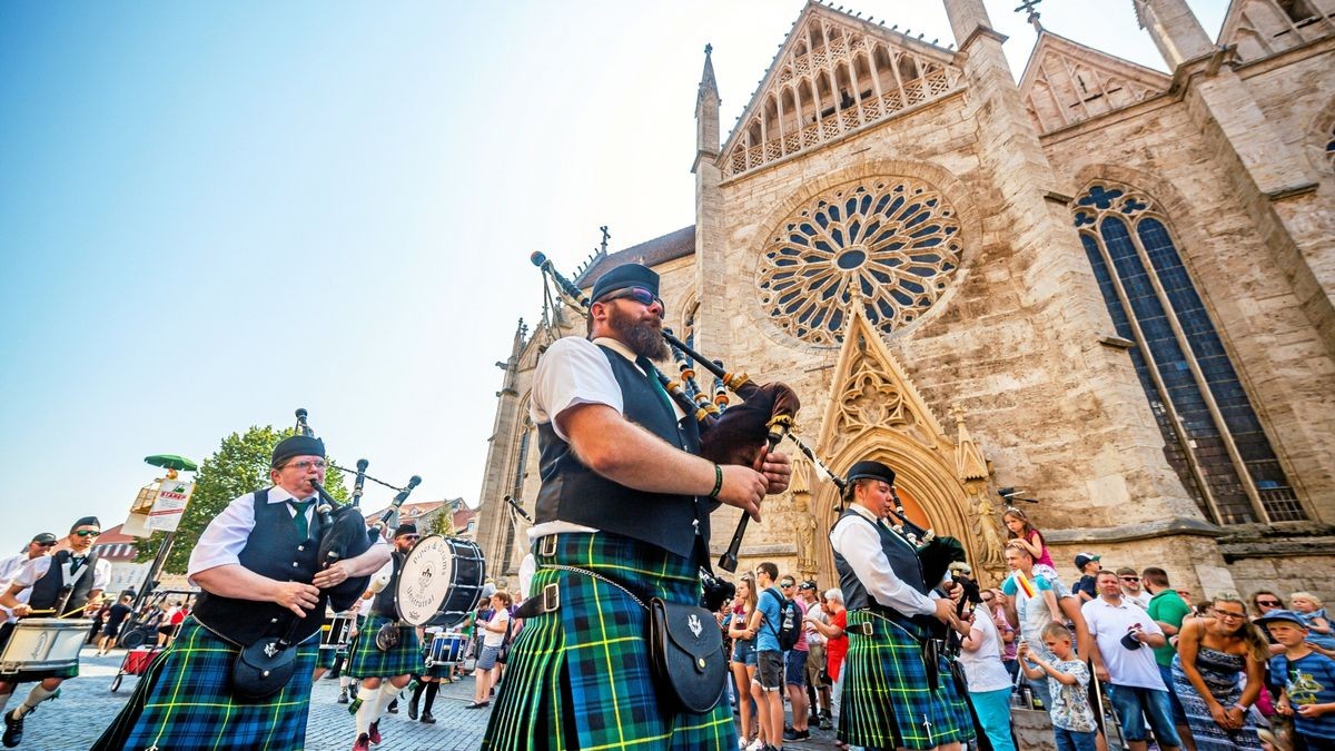 25/08/2019 - Mühlhausen: Umzug zur 142. Mühlhäuser Stadtkirmes / Pipes & Drums Orchestra (