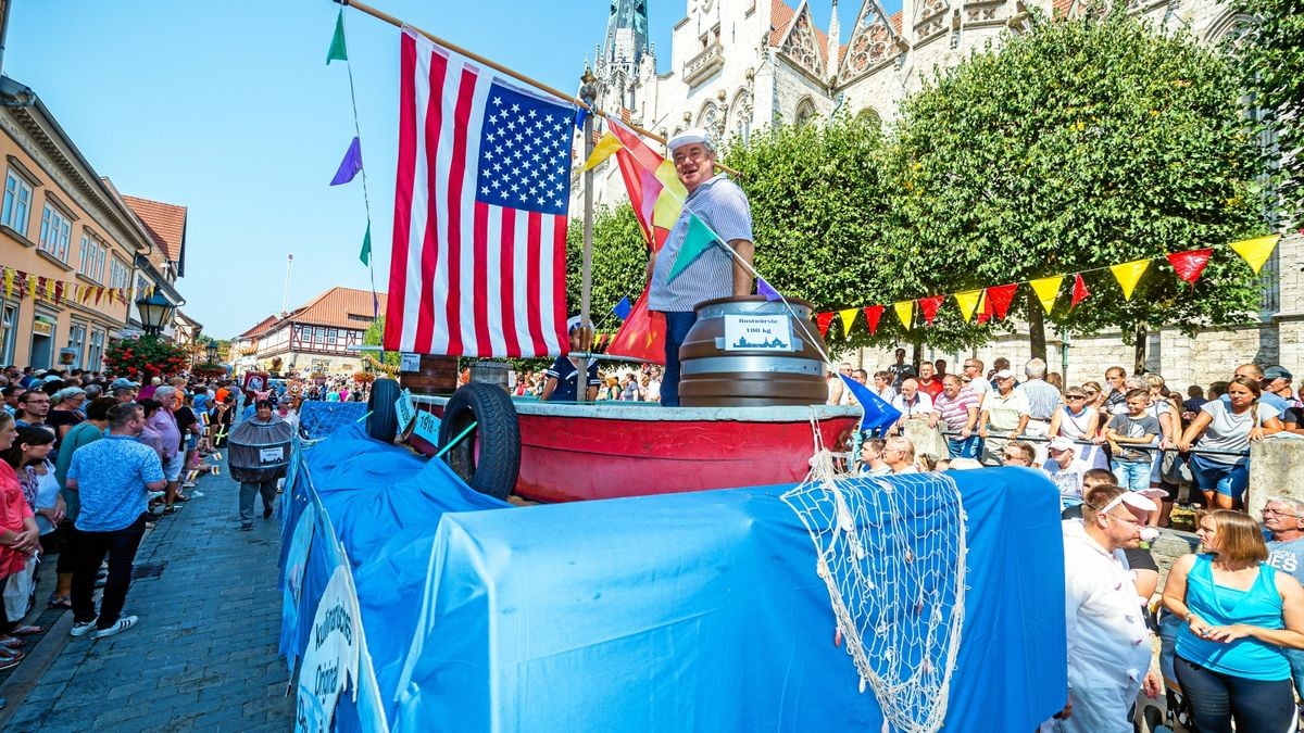 25/08/2019 - Mühlhausen: Umzug zur 142. Mühlhäuser Stadtkirmes / Am Kruchenplan (