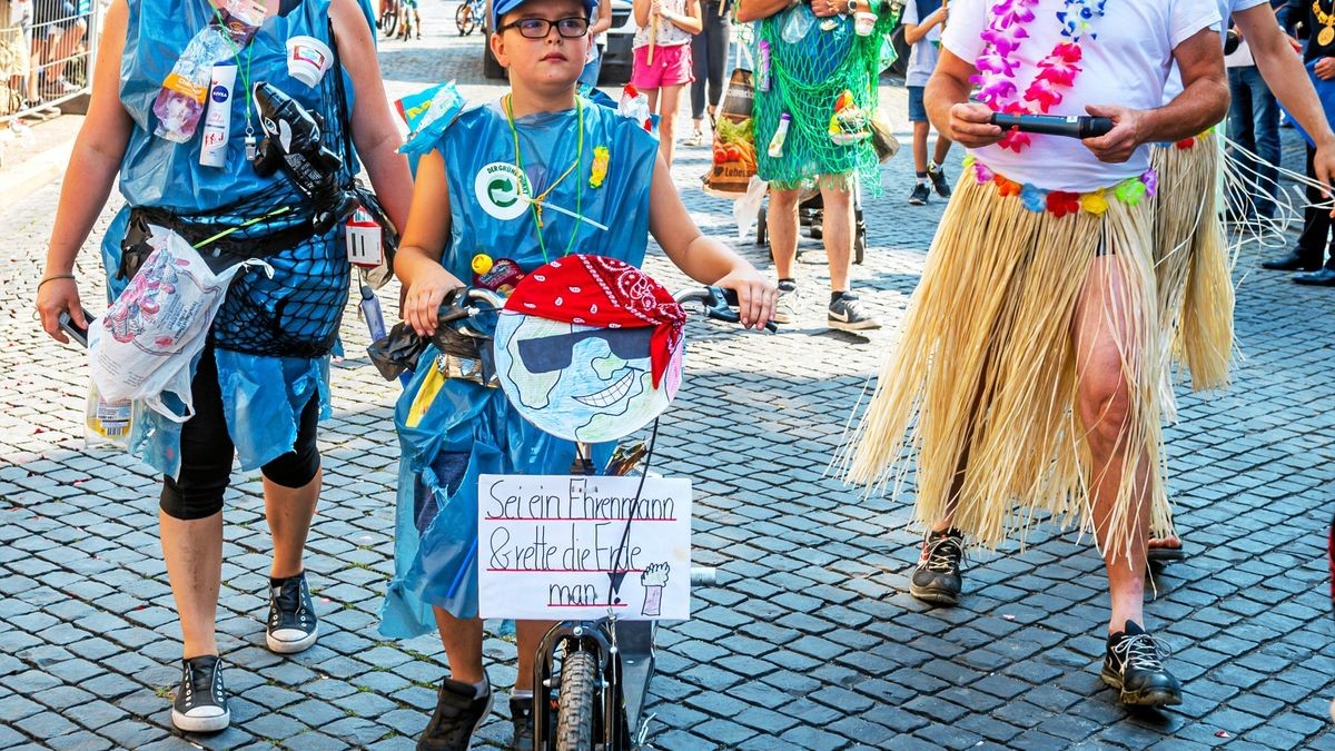 25/08/2019 - Mühlhausen: Umzug zur 142. Mühlhäuser Stadtkirmes / Zinkengasse (