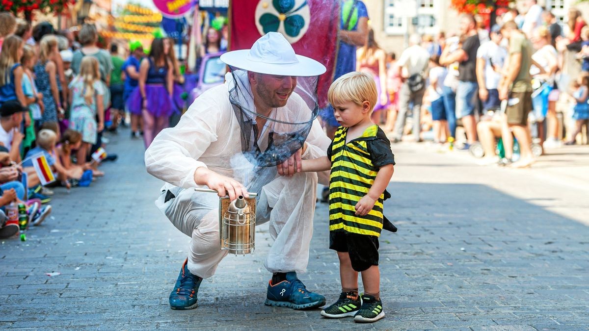 25/08/2019 - Mühlhausen: Umzug zur 142. Mühlhäuser Stadtkirmes / Gemütlichkeit Nach Feierabend KG Frohsinn (