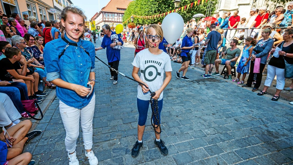 25/08/2019 - Mühlhausen: Umzug zur 142. Mühlhäuser Stadtkirmes / Gartenstraße / Vor der Gartenstraße KG Kräuterstraße 1909 (