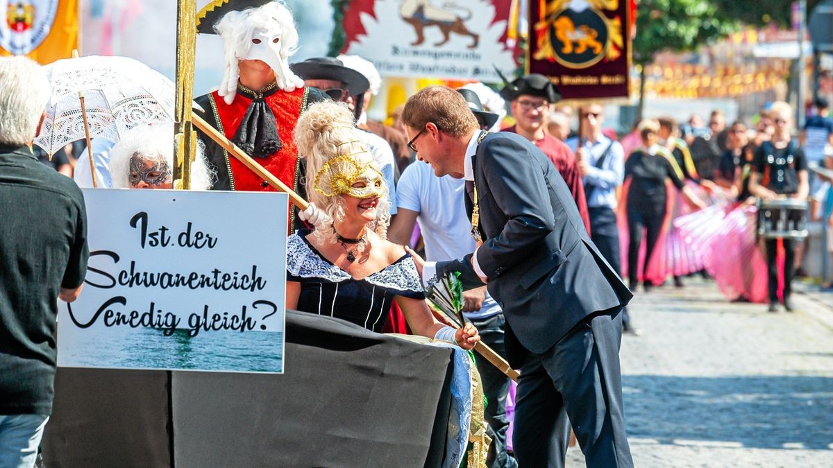 25/08/2019 - Mühlhausen: Umzug zur 142. Mühlhäuser Stadtkirmes / Viktoriastraße (