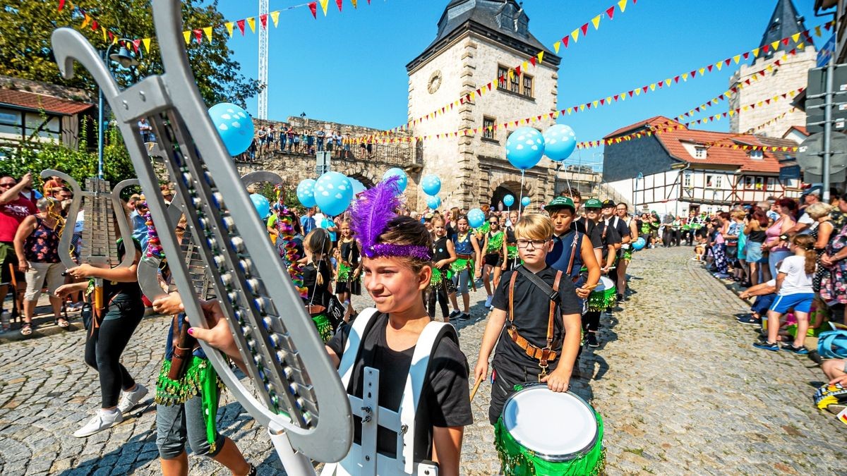 25/08/2019 - Mühlhausen: Umzug zur 142. Mühlhäuser Stadtkirmes / Spielmannszug Sachsensiedlung (