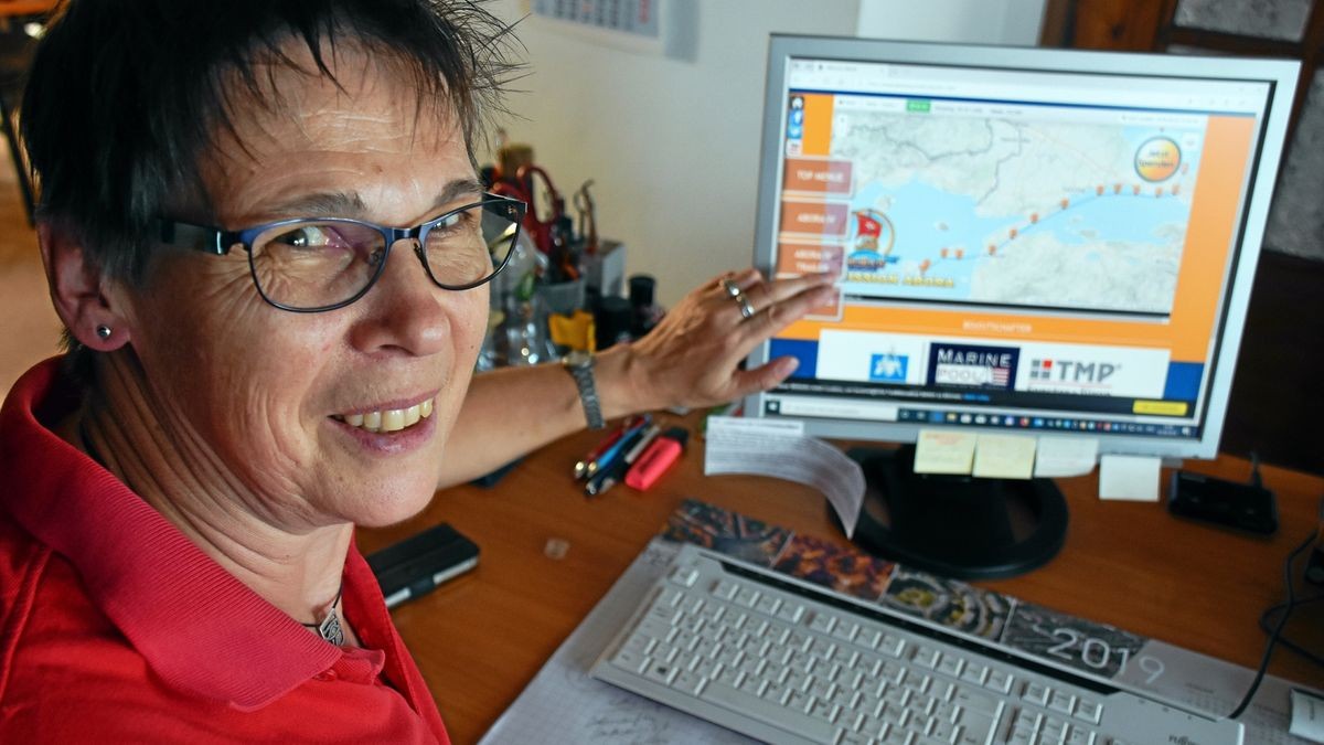 Dorit Temme aus Bad Tabarz ist Mitglied des Vereins für experimentelle Archäologie und sorgt dafür, dass die Route der Expedition online verfolgt werden kann.