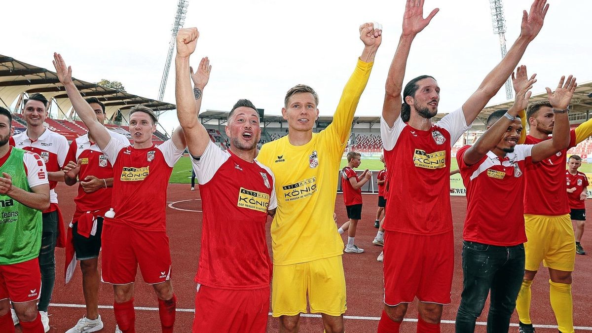 Der FC Rot-Weiß Erfurt hat am Sonntag sein Heimspiel in der Regionalliga gegen den BFC Dynamo Berlin mit 2:1 gewonnen.