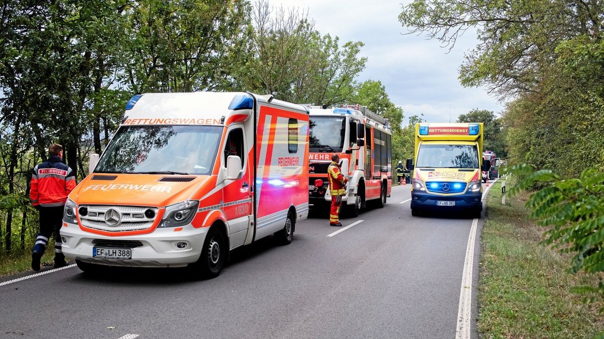 Gegen 17.45 Uhr gab es einen Unfall an der Bahnstrecke zwischen Erfurt-Bischleben und Ingersleben im Kreis Gotha. Der Unfall ereignete sich etwa 500 Meter hinter Bischleben.