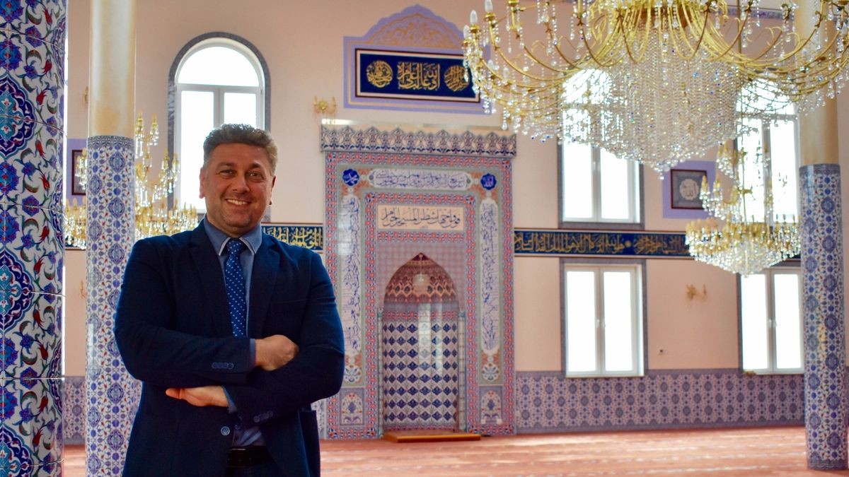 Oq paypoqlar, baland poshnalar va qizil lab boyogi porno video Seks porno sikis