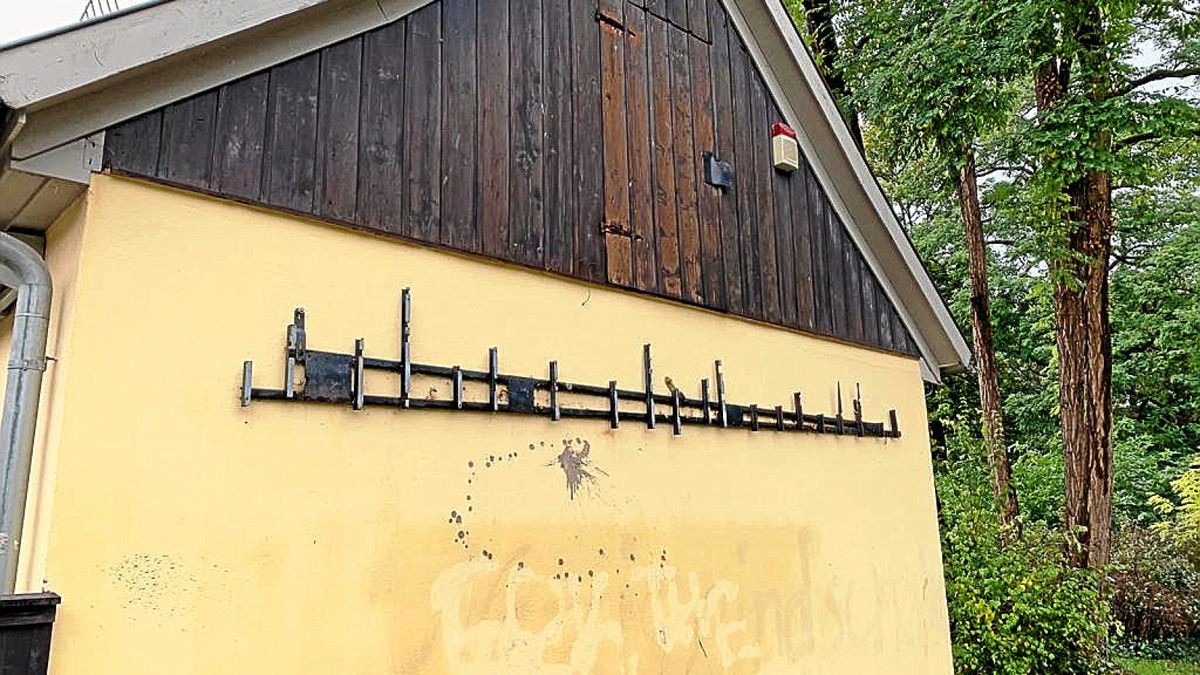 Vom Gärtnerhaus in Arnstadts Schlossgarten wurde das Stadtrelief gestohlen.