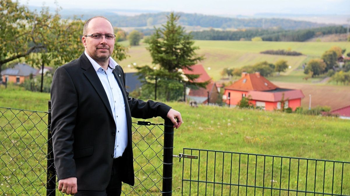 Der Blick über den Steinacker bei Großlohra erinnert René Strube an seine Kindheit und den Blick gen Westen. Damals sei er von Lehrern über die Politik und die Grenze belogen worden. Der AfD-Politiker fürchtet