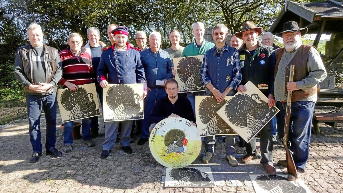 Die besten Schützen aller Wettbewerbe des Truthahn-Schießens 2019 beim Schützenverein Bottendorf.