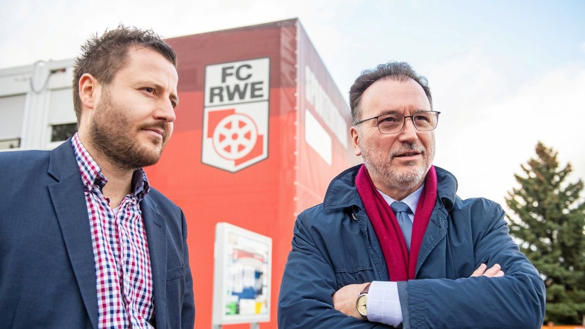 An der Trainersuche sind Geschäftsführer Michael Krannich (l.)  und Insolvenzverwalter Volker Reinhardt (r.) sowie Investor Franz Gerber beteiligt.