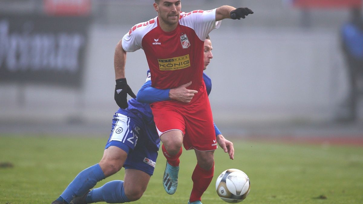 Fußball-Regionalligist FC Rot-Weiß Erfurt hat gegen Tabellenführer VSG Altglienicke ein 1:1 (1:1) erreicht. 