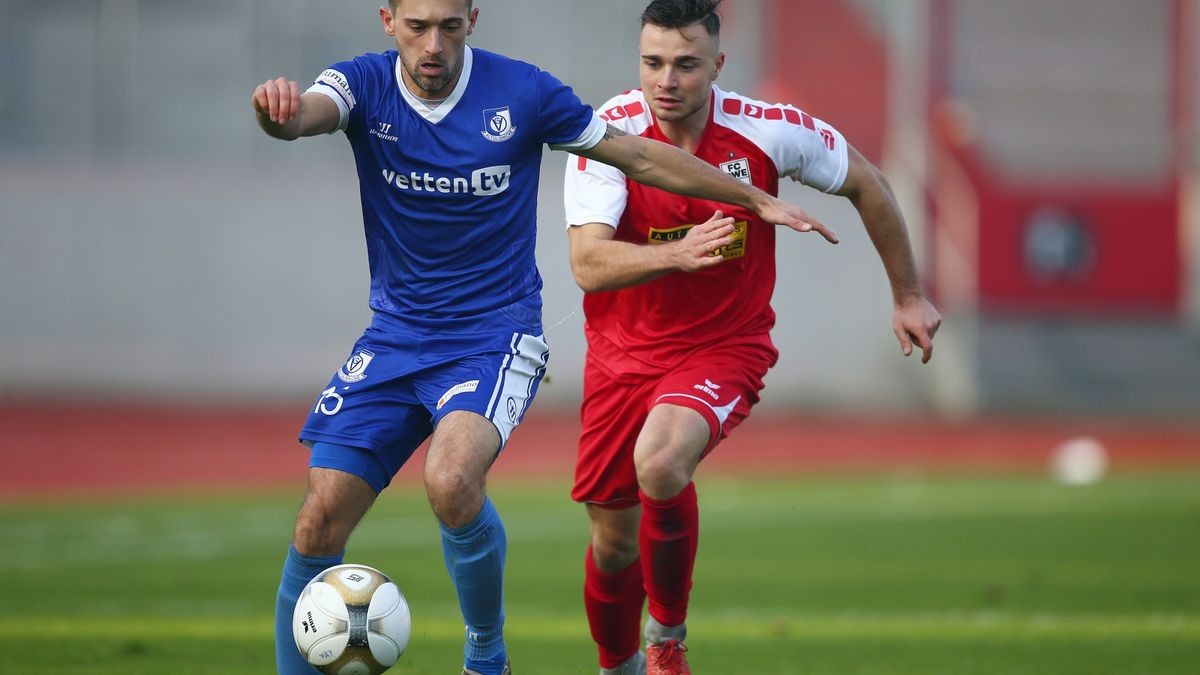 Fußball-Regionalligist FC Rot-Weiß Erfurt hat gegen Tabellenführer VSG Altglienicke ein 1:1 (1:1) erreicht. 