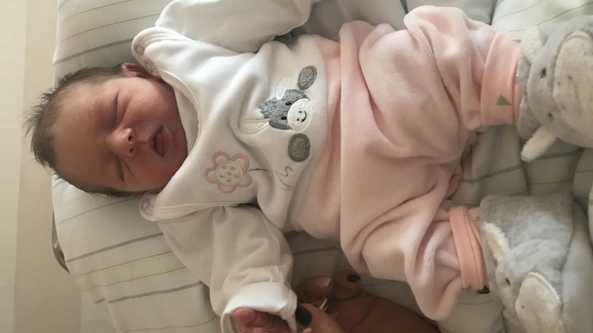 Haylie Heidi Kunze wurde am 4.10.2019 um 17.15 Uhr mit einem Gewicht von 3110 g und 50 cm geboren. Ihre Eltern Mandy Kunze und Steve Müller aus Sondershausen freuen sich sehr. 