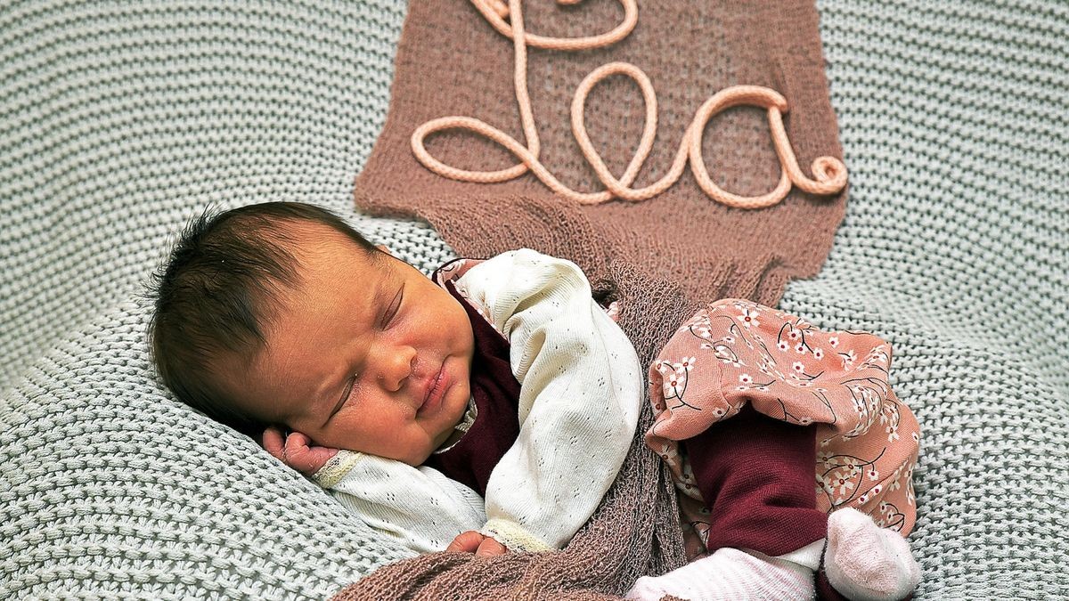 Lea Müller, 18.10.2019, 02:43 Uhr, 3.700 g, 51 cm, Eltern: Katharina und Andy Müller aus Neudietendorf