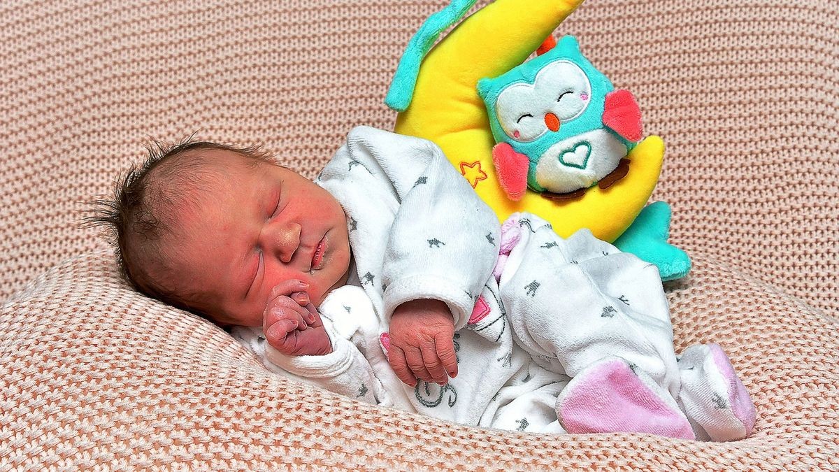 Maia Ebert, 14.11.2019, 09:12 Uhr, 3.360 g, 51 cm, Mutter: Sandra Ebert aus Ilmenau