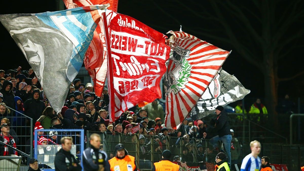 Durch ein 0:0 bei der zweiten Mannschaft von Hertha BSC Berlin hat sich der FC Rot-Weiß Erfurt einen Punkt in der Regionalliga erkämpft.