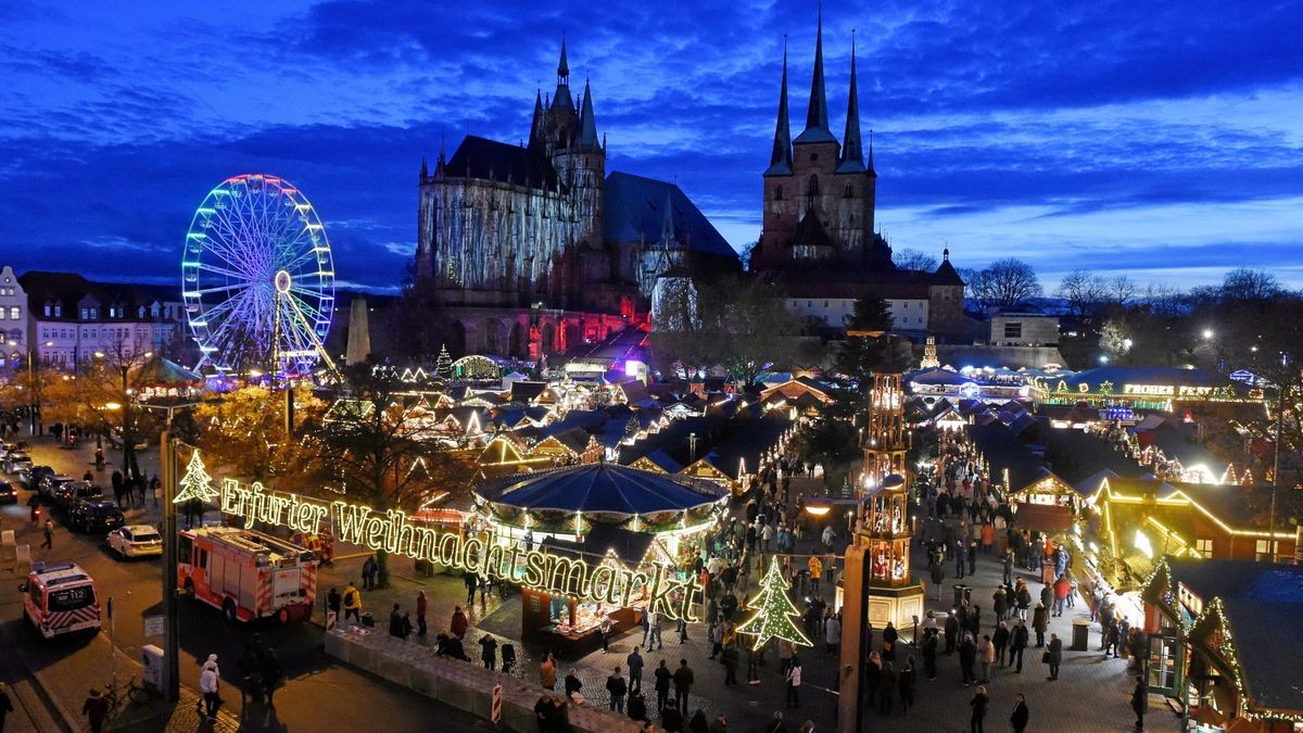 Auf dem Erfurter Weihnachtsmarkt werden an einem Stand keltische Ornamente verkauft, die auch als Ersatzsymbole für Anhänger rechten Gedankengutes bekannt sind.