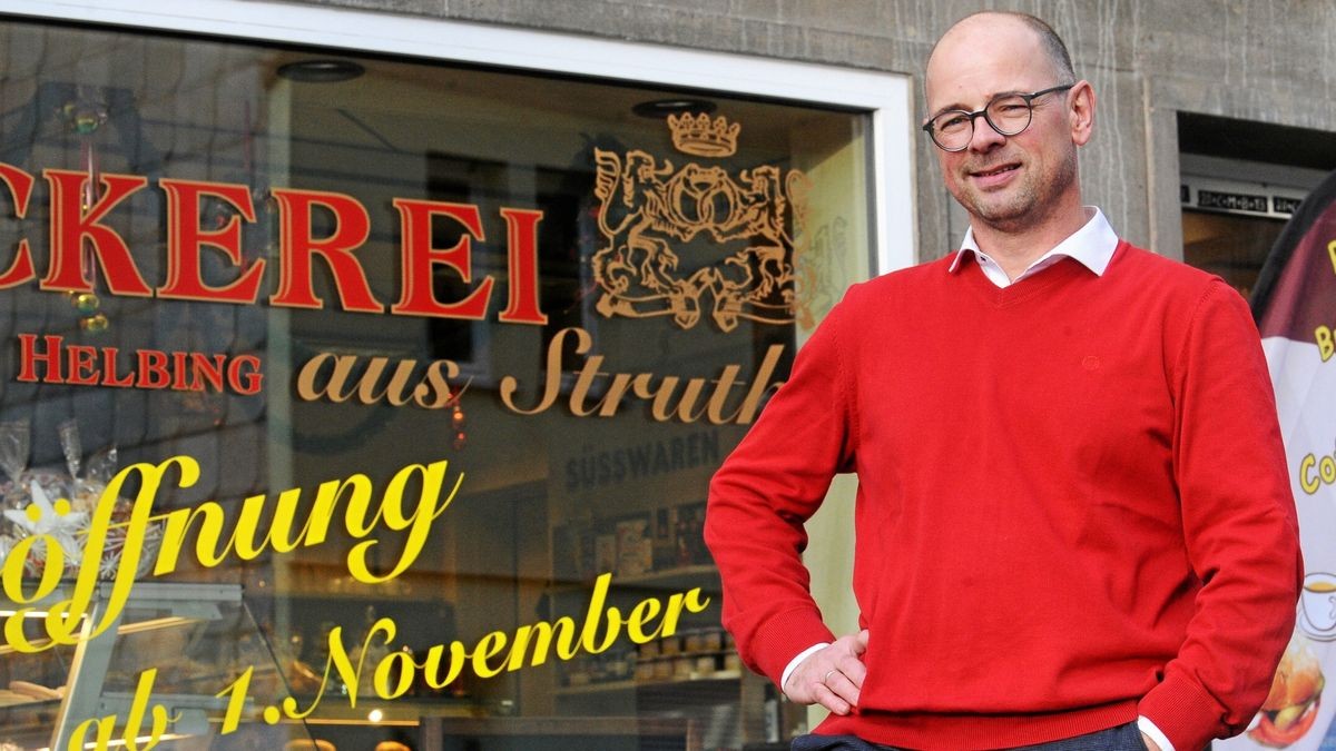 Bäckermeister Roland Helbing hat in der einstigen Traditionsbäckerei Burkhardt in der Sondershäuser Straße in Mühlhausen eine Filiale seines Unternehmens eröffnet. 