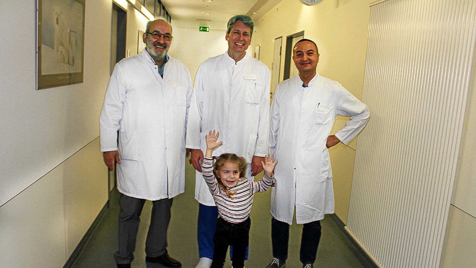 Kuyov qaynonasini eshakda sikadi Busty Xitoy porno